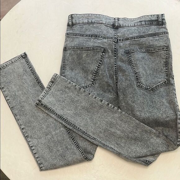 Womens Gray H & M Jeans - Picture 4 of 4